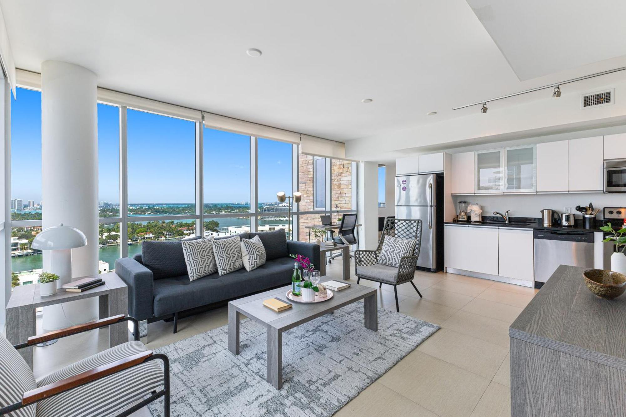 Dharma Home Suites Miami Beach At Monte Carlo Екстер'єр фото