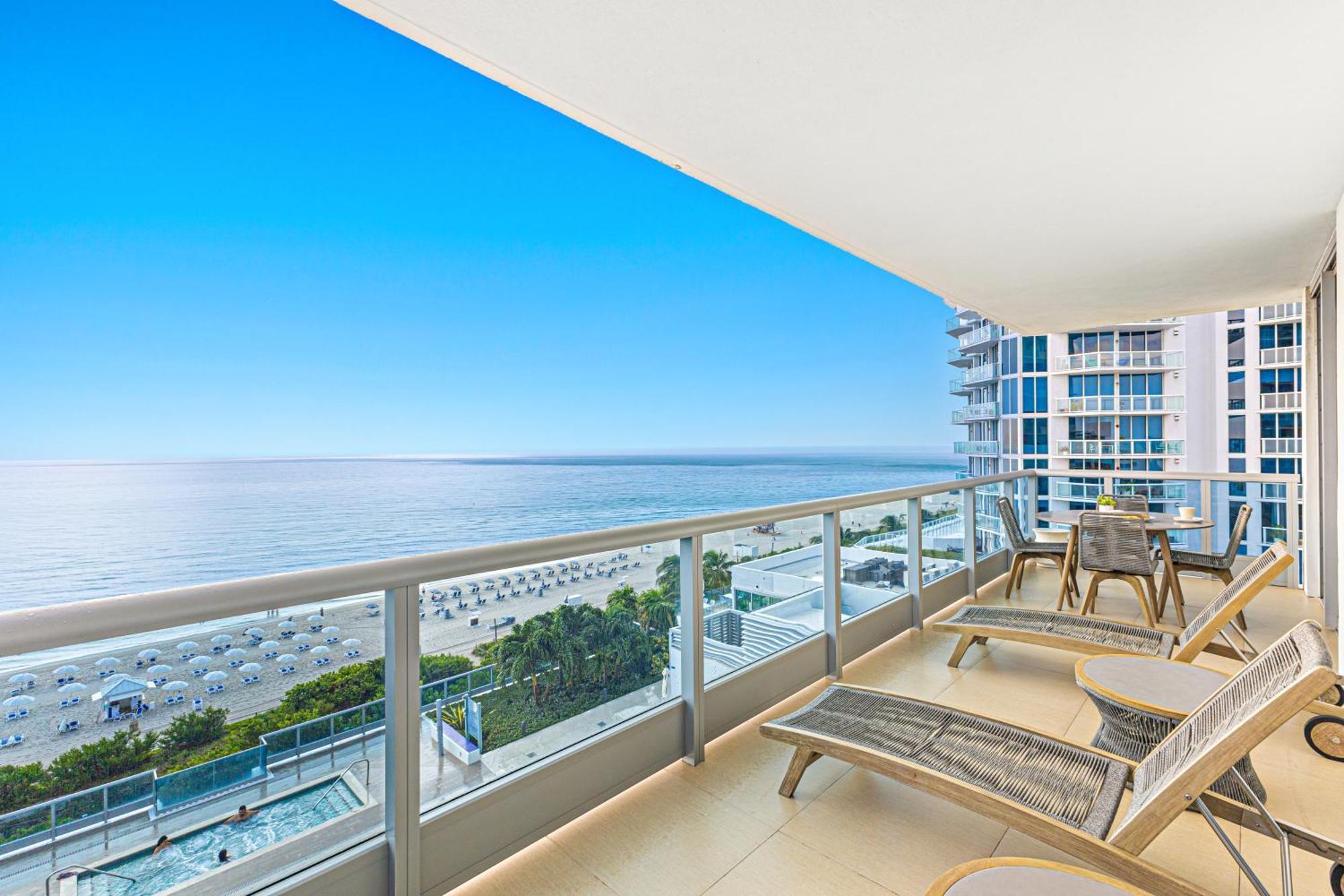 Dharma Home Suites Miami Beach At Monte Carlo Екстер'єр фото