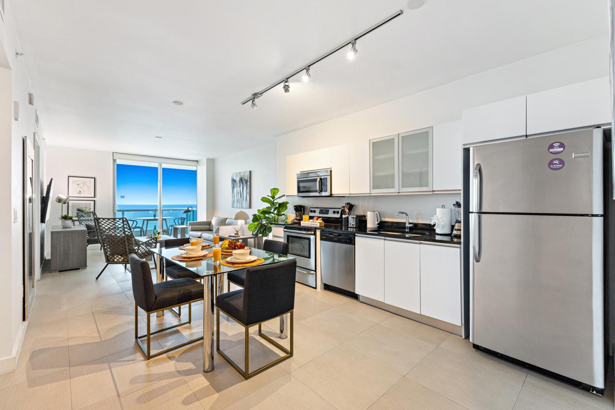 Dharma Home Suites Miami Beach At Monte Carlo Екстер'єр фото