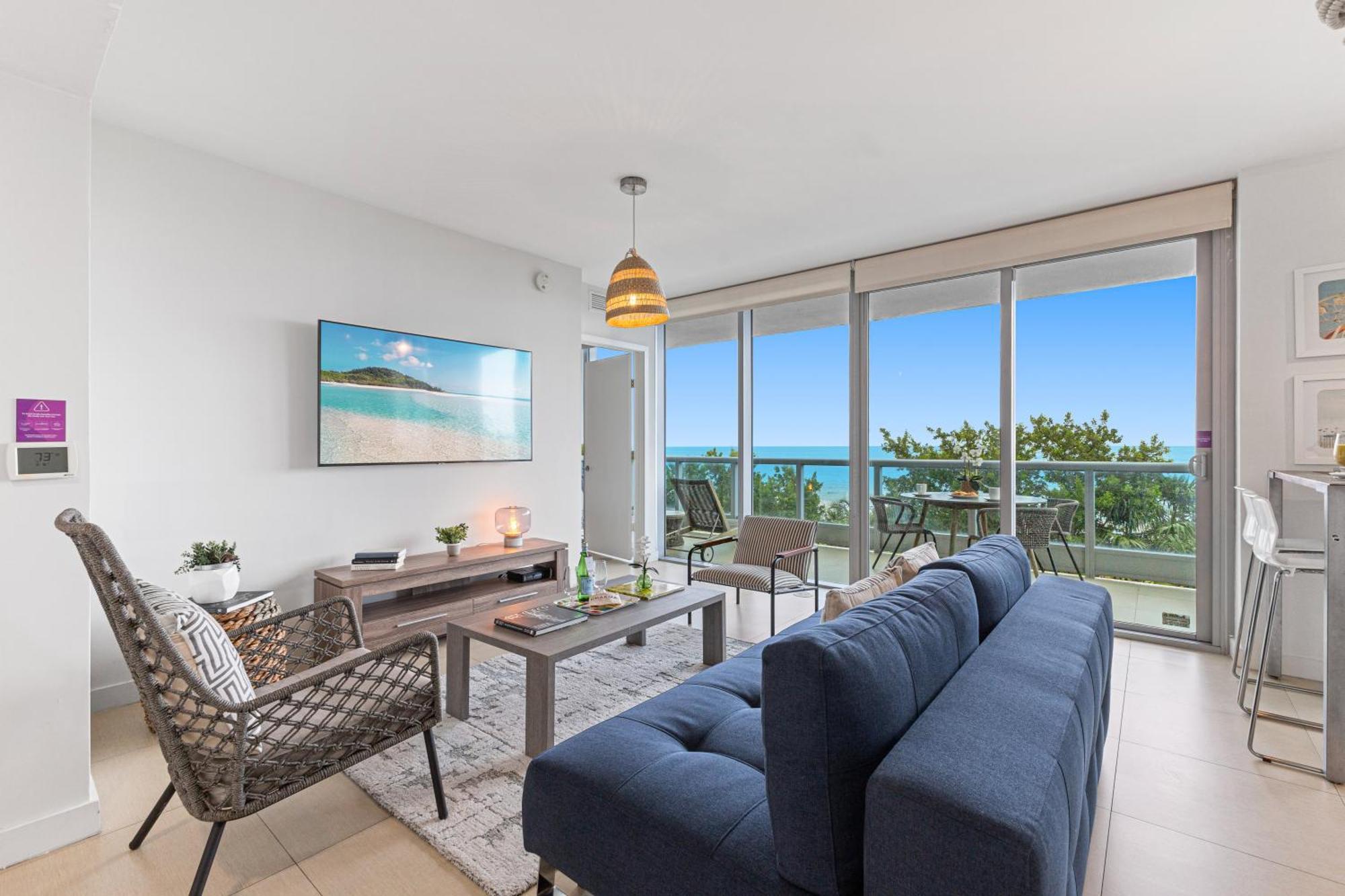 Dharma Home Suites Miami Beach At Monte Carlo Екстер'єр фото