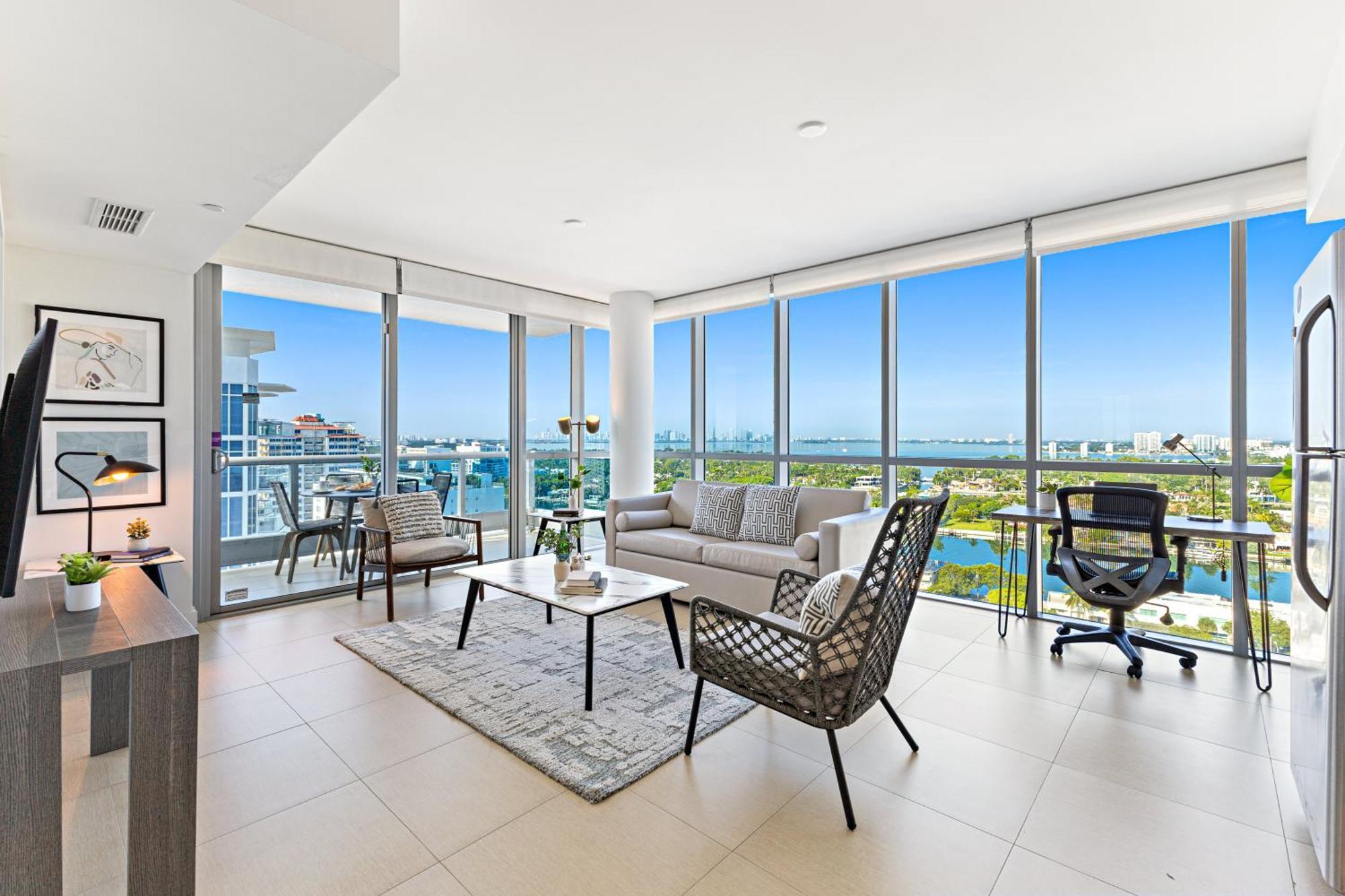 Dharma Home Suites Miami Beach At Monte Carlo Екстер'єр фото