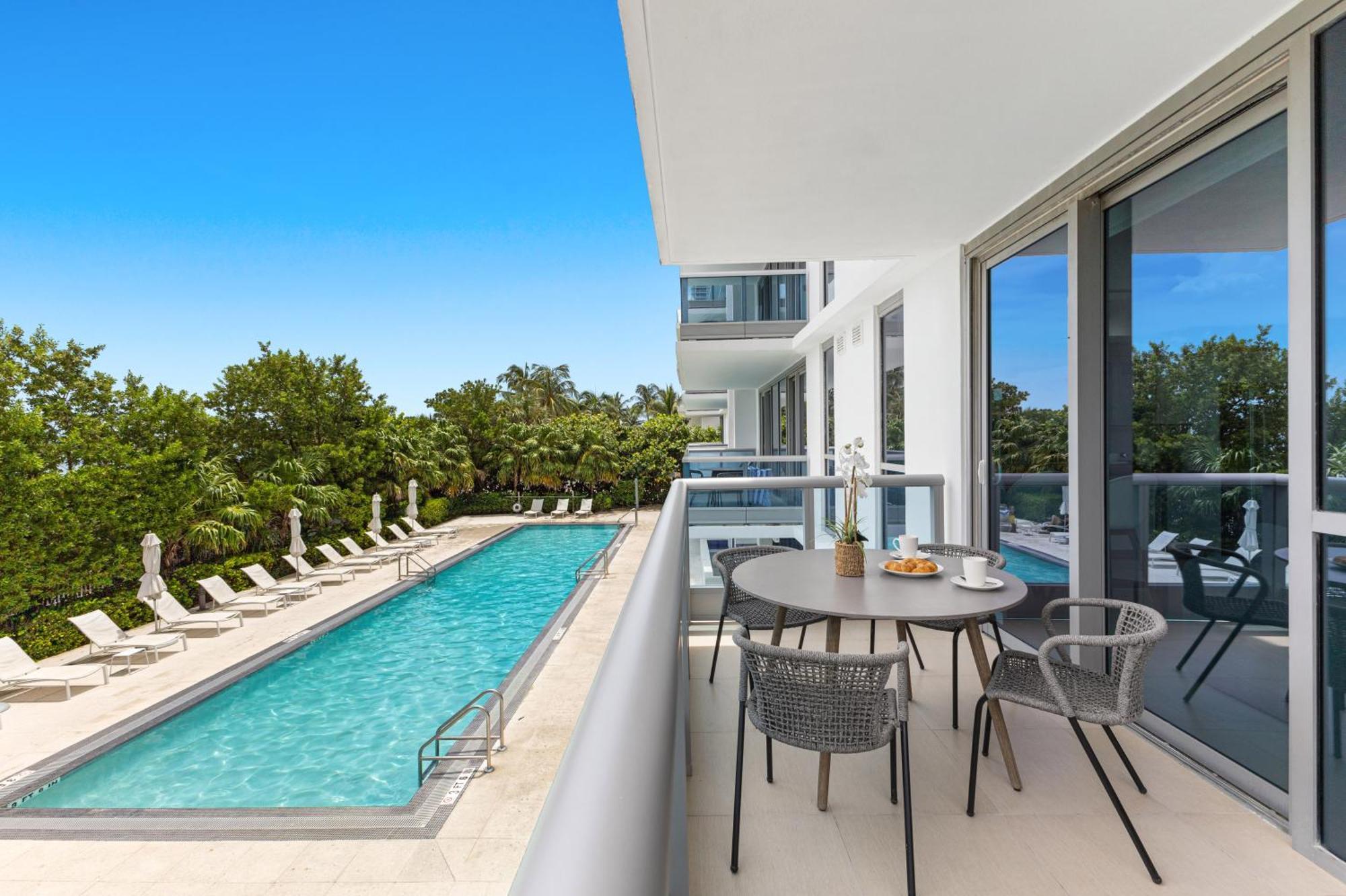 Dharma Home Suites Miami Beach At Monte Carlo Екстер'єр фото